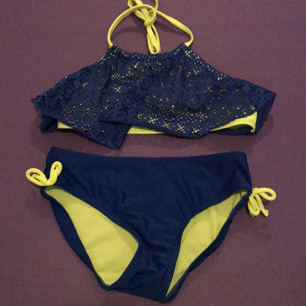 Bathing suit